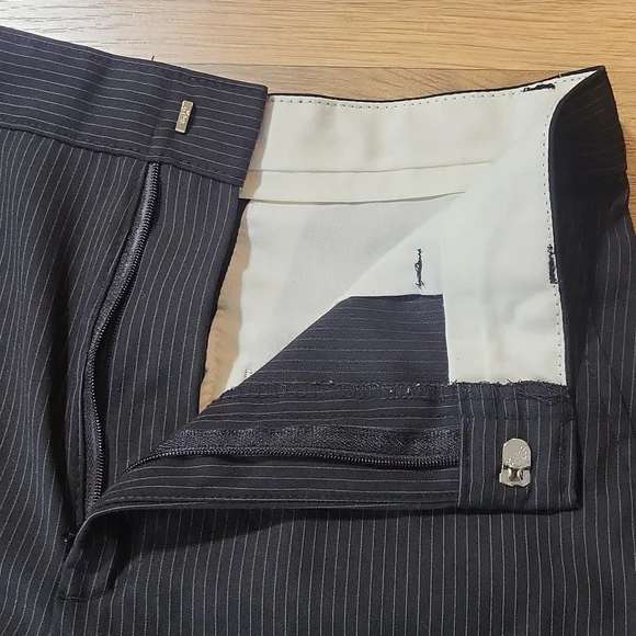 VANHEUSEN Boys' Black Pinstripe Flat Front Polyester Rayon Dress Pants - 16 Slim - Picture 5 of 16